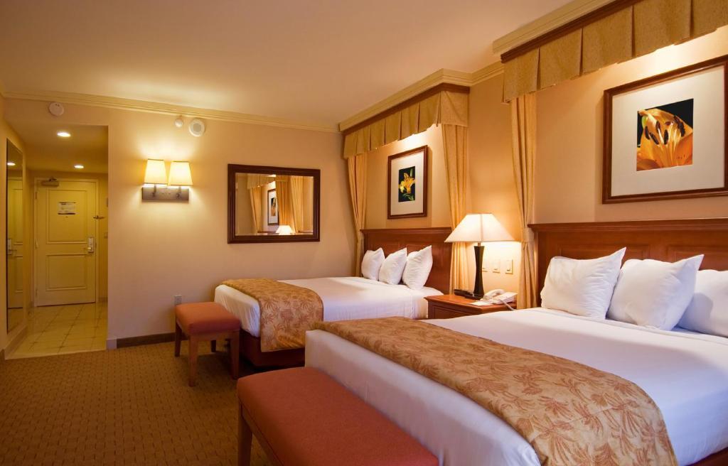 Corbett Court Hotel Фермой Стая снимка
